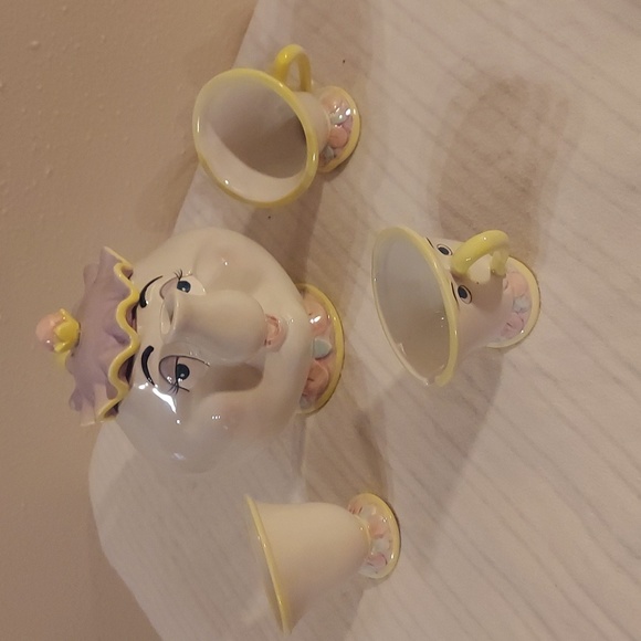 Disney Dining Beauty And The Beast Tea Cup Set With Mrs Potts
